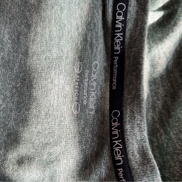 Calvin Klein Performace Stretch Lightweight Pullover Sweater - Picture 6 of 7